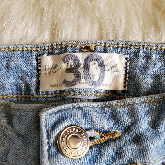 Free People Liv Crop Flare Jeans in Etna Blue Size 30 - Picture 8 of 14